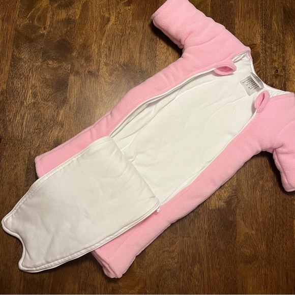 Baby Merlin’s Magic Sleepsuit Pink Fleece Size Small 3-6 Months Like New - Picture 3 of 4